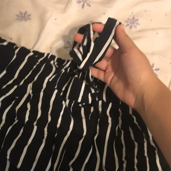 Black and white striped high rise shorts! - Picture 2 of 4